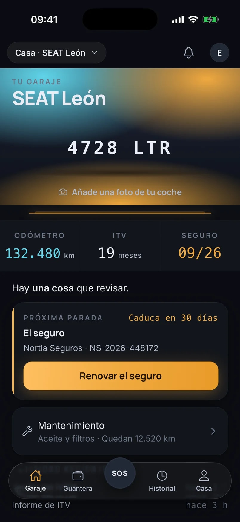 Pantalla Garaje de Kiuvia: el SEAT León con su kilometraje, ITV, seguro y estado al día.